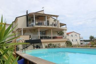 Apartments Kristal Paris Pag