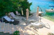 Private villa with own beach near old  town of trogir, boat mooning, up to 7 guests