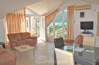 Apartments Villa President Kumbor